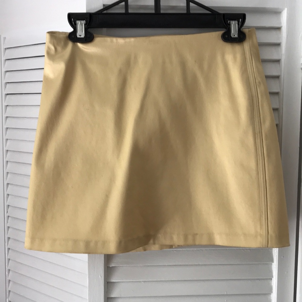 Gold/metallic mini skirt